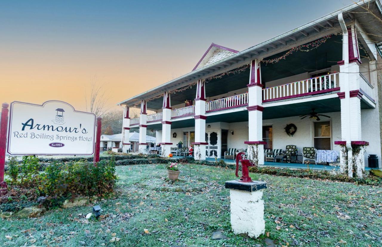Armour'S Hotel & Spa Red Boiling Springs ภายนอก รูปภาพ