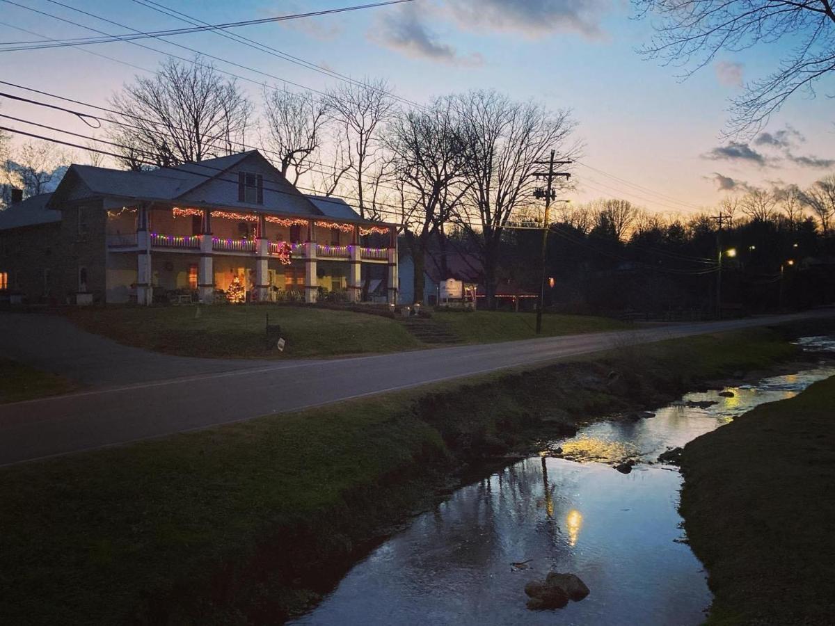 Armour'S Hotel & Spa Red Boiling Springs ภายนอก รูปภาพ